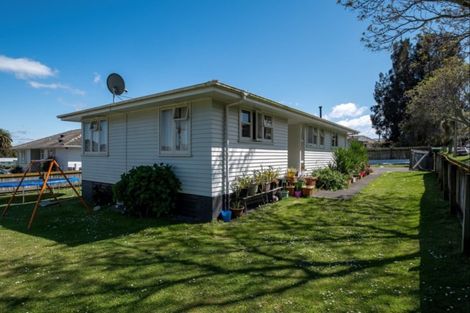 Photo of property in 2 Lyell Road, Outer Kaiti, Gisborne, 4010