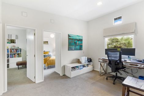 Photo of property in 2/7 Sentinel Road, Herne Bay, Auckland, 1011