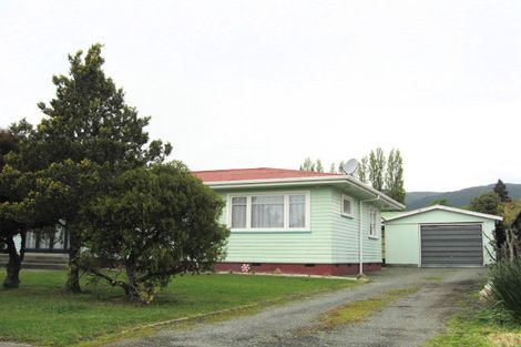 Photo of property in 75 Marlowe Street, Stoke, Nelson, 7011