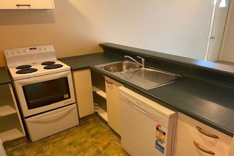 Photo of property in 2/218 Edgeware Road, Edgeware, Christchurch, 8013