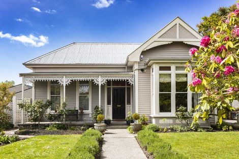 Photo of property in 86 Colombo Street, Beckenham, Christchurch, 8023