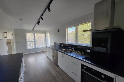 Photo of property in 53 Norana Road, Timberlea, Upper Hutt, 5018