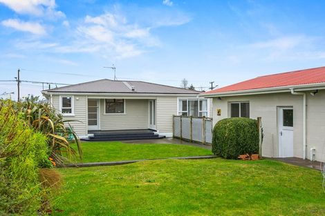 Photo of property in 247 Mangorei Road, Merrilands, New Plymouth, 4312