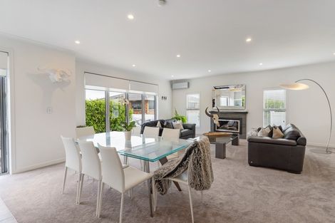 Photo of property in 4 Awakirihi Close, Shamrock Park, Auckland, 2016