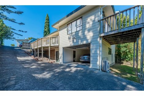 Photo of property in 1/96 Edmonton Road, Henderson, Auckland, 0612
