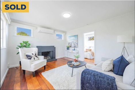 Photo of property in 30 Fruitvale Road, New Lynn, Auckland, 0600