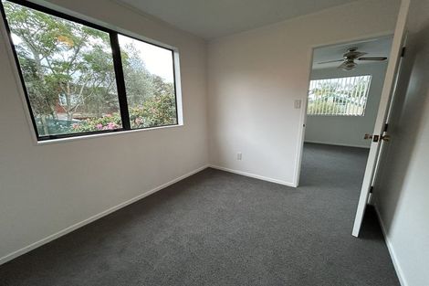 Photo of property in 14 Chablis Place, Henderson, Auckland, 0612
