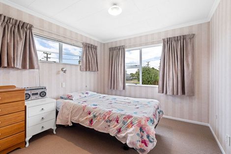Photo of property in 62 Kawiu Road, Levin, 5510