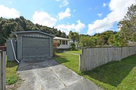 Photo of property in 43 Gillespies Road, Birchville, Upper Hutt, 5018