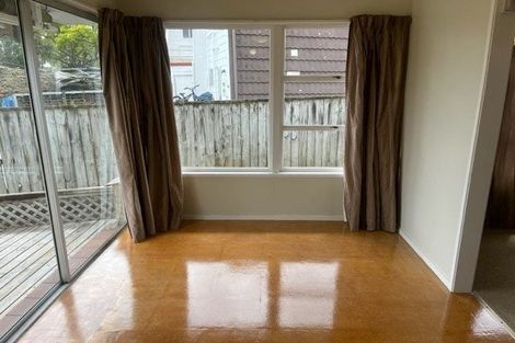 Photo of property in 4 Cromdale Avenue, Highland Park, Auckland, 2010