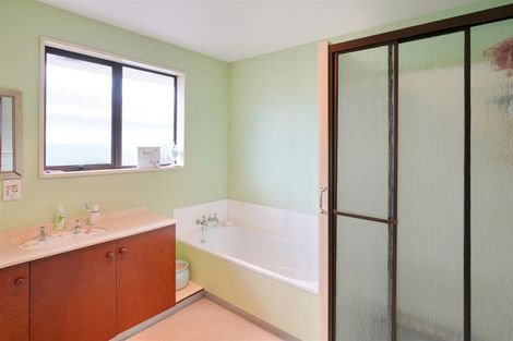 Photo of property in 1/149 Northcote Road, Northcote, Christchurch, 8052