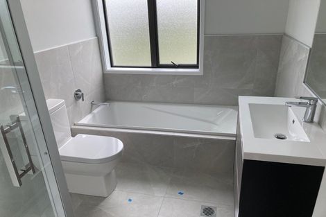 Photo of property in 23a O'meara Street, Swanson, Auckland, 0614