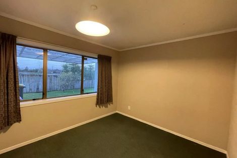 Photo of property in 1/128 Clevedon Road, Papakura, 2110