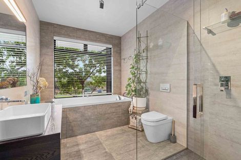 Photo of property in 48 Kanuka Rise, Albert Town, Wanaka, 9305