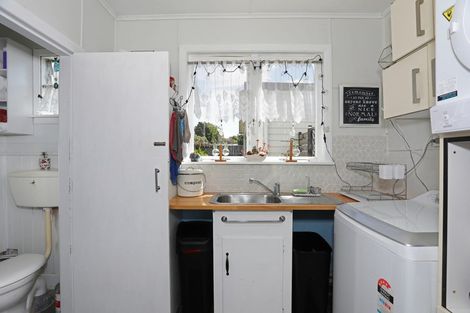 Photo of property in 4 Bond Street, Marton, 4710