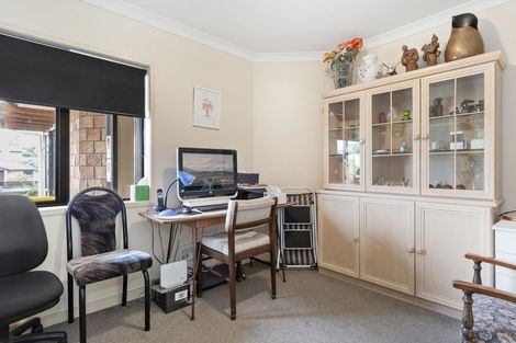 Photo of property in 6 Taranui Place, Ohauiti, Tauranga, 3112