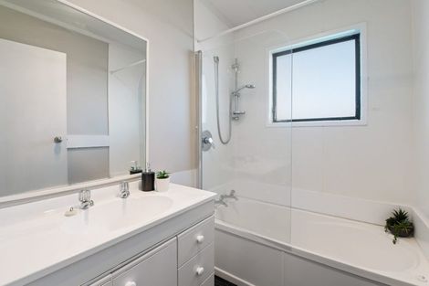 Photo of property in 9b Mount View Drive, Mangakakahi, Rotorua, 3015