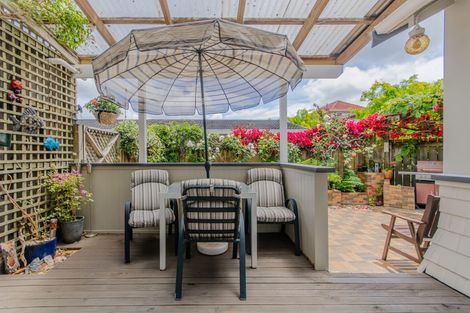 Photo of property in 4 Powell Street, Avondale, Auckland, 1026