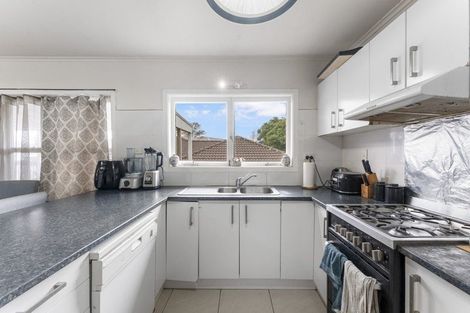 Photo of property in 21 Tawa Crescent, Manurewa, Auckland, 2102