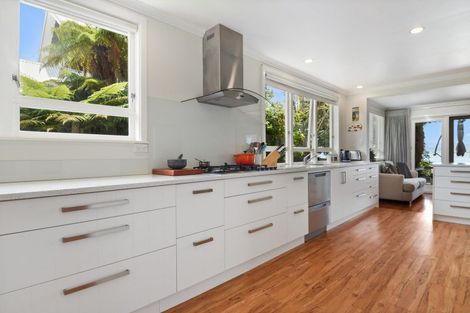 Photo of property in 133 Koutu Road, Kawaha Point, Rotorua, 3010