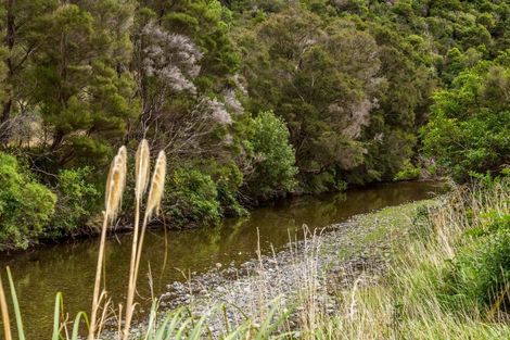 Photo of property in 944 Mangatarere Valley Road, West Taratahi, Carterton, 5791