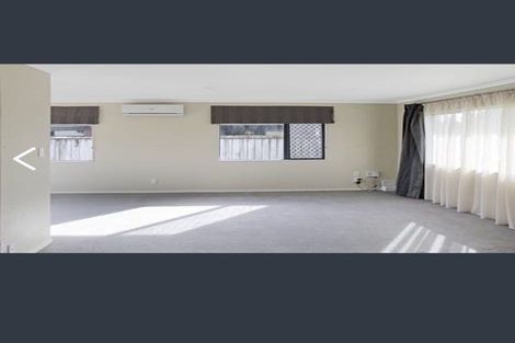 Photo of property in 94 Summerhill Drive, Fitzherbert, Palmerston North, 4410