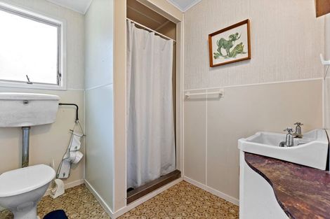 Photo of property in 198 Tasman Street, Opunake, 4616