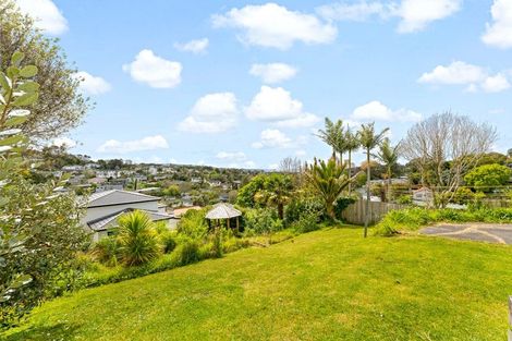 Photo of property in 121 Stredwick Drive, Torbay, Auckland, 0630