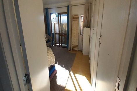 Photo of property in 22 Foster Crescent, Snells Beach, 0920