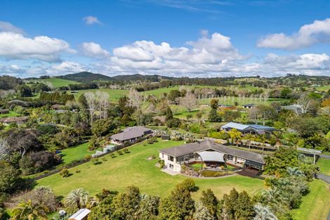 Photo of property in 17 Riddell Road, Kerikeri, 0230
