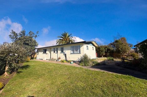Photo of property in 2 Newton Place, Westbrook, Palmerston North, 4412