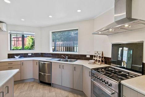 Photo of property in 148 Mark Avenue, Grenada Village, Wellington, 6037