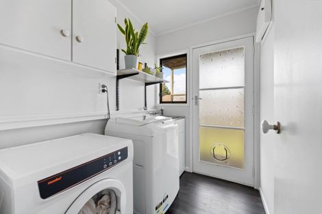 Photo of property in 1 Jasmine Avenue, Dinsdale, Hamilton, 3204