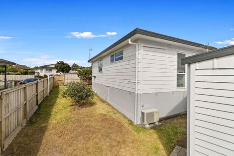 Photo of property in 48 Childers Road, Ranui, Auckland, 0612