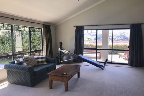 Photo of property in 12 The Masthead, Whitby, Porirua, 5024