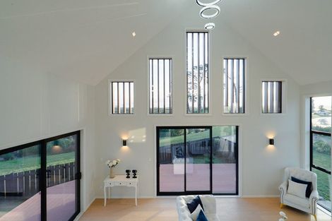 Photo of property in 28 Catalina Avenue, Rosehill, Papakura, 2113