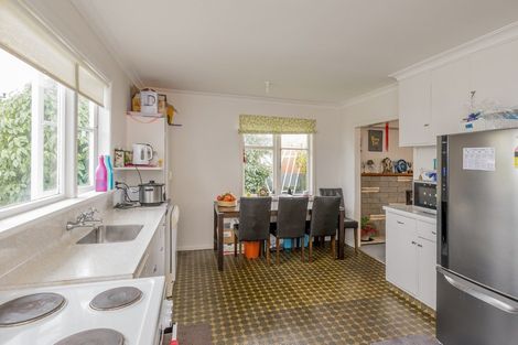 Photo of property in 14 Armagh Street, Levin, 5510