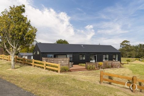 Photo of property in 310 Waitaha Road South, Welcome Bay, Tauranga, 3175