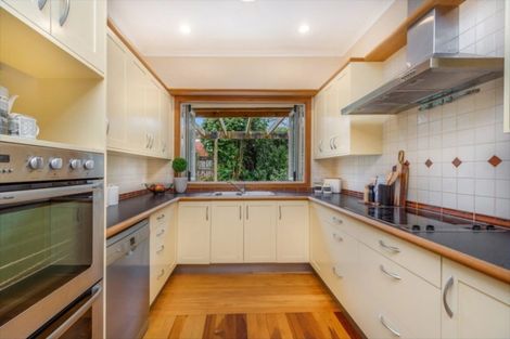 Photo of property in 11 Ingleton Terrace, Fairfield, Hamilton, 3214