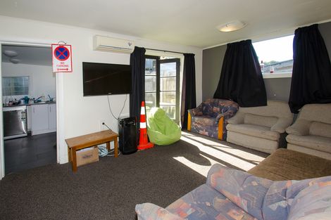 Photo of property in 136 Forth Street, North Dunedin, Dunedin, 9016