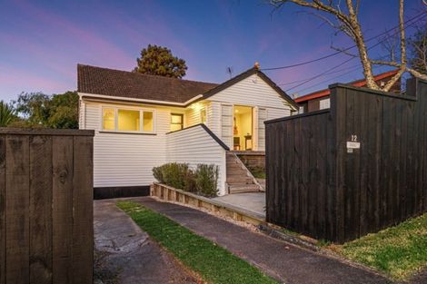 Photo of property in 12 Arahoe Road, New Lynn, Auckland, 0600