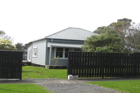 Photo of property in 12 Harris Street, Waitara, 4320