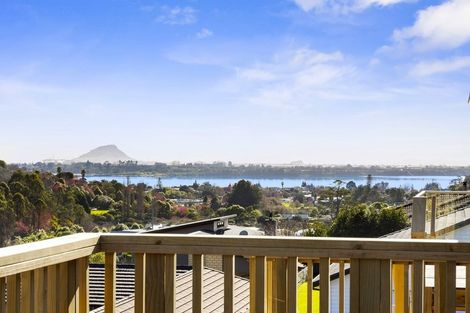 Photo of property in 6 Greenvale Place, Welcome Bay, Tauranga, 3112