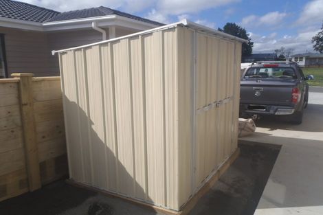 Photo of property in 15 Raymond Grace Avenue, Huapai, Kumeu, 0810