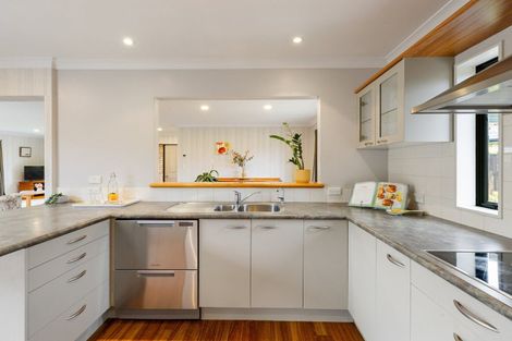 Photo of property in 13 Merlot Place, Rototuna, Hamilton, 3210