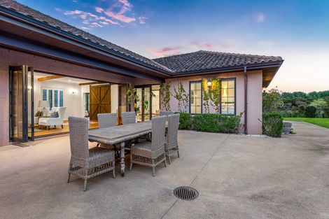 Photo of property in 23 Oak Valley Road, Dairy Flat, Albany, 0792