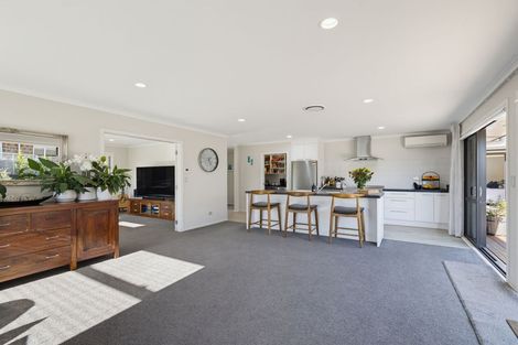 Photo of property in 48 Alpers Ridge, Leamington, Cambridge, 3432