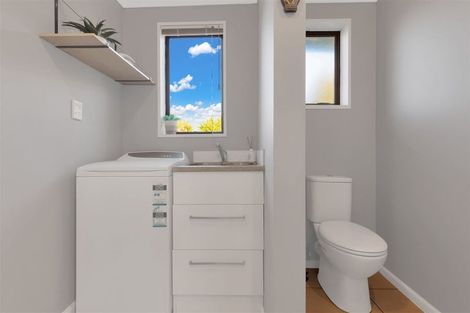 Photo of property in 63 Batten Grove, The Pines Beach, 7630