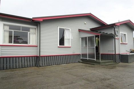 Photo of property in 2 Warburton Street, Karoro, Greymouth, 7805