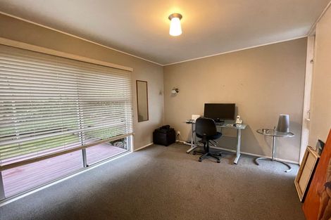 Photo of property in 2/11 Parr Terrace, Castor Bay, Auckland, 0620